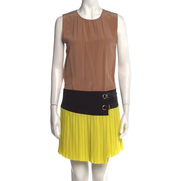 Gucci Nude & Neon Yellow Silk Crepe Pleated Buckled Dress IT 40 - Picture 1 of 7